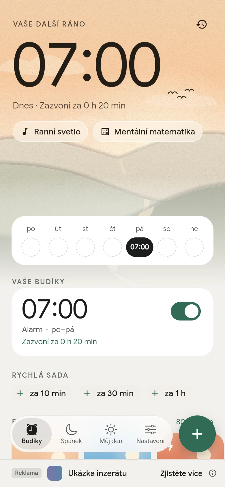 Karta „Budíky“: další budík je nastaven na 07:00.