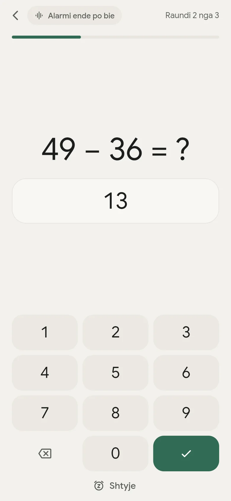 Detyra „Matematikë mendore“ me një tastierë numerike.